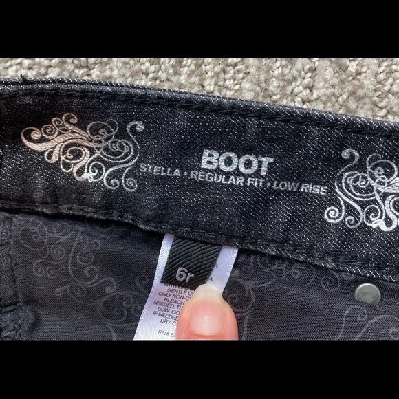 2 Pairs of Express Stella Jeans - Picture 4 of 4